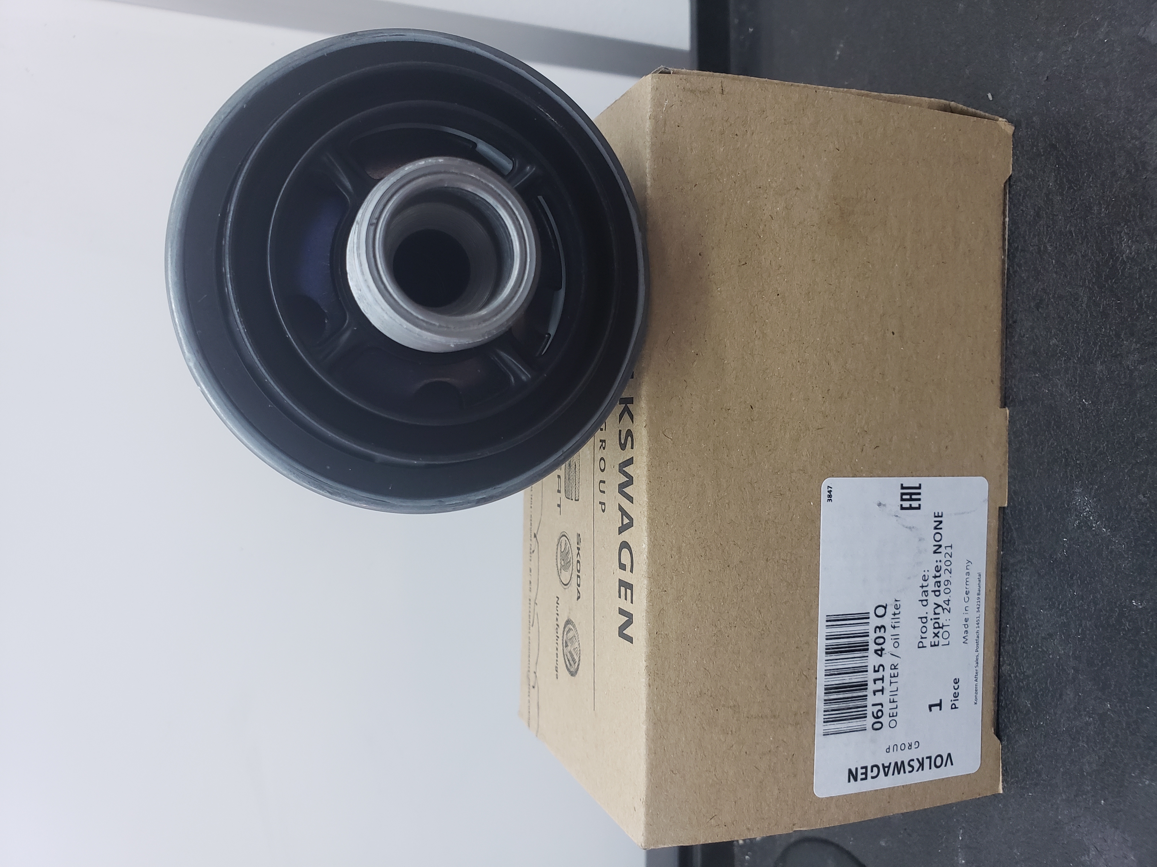 Oil Filter 06J-115-403-Q - View 21