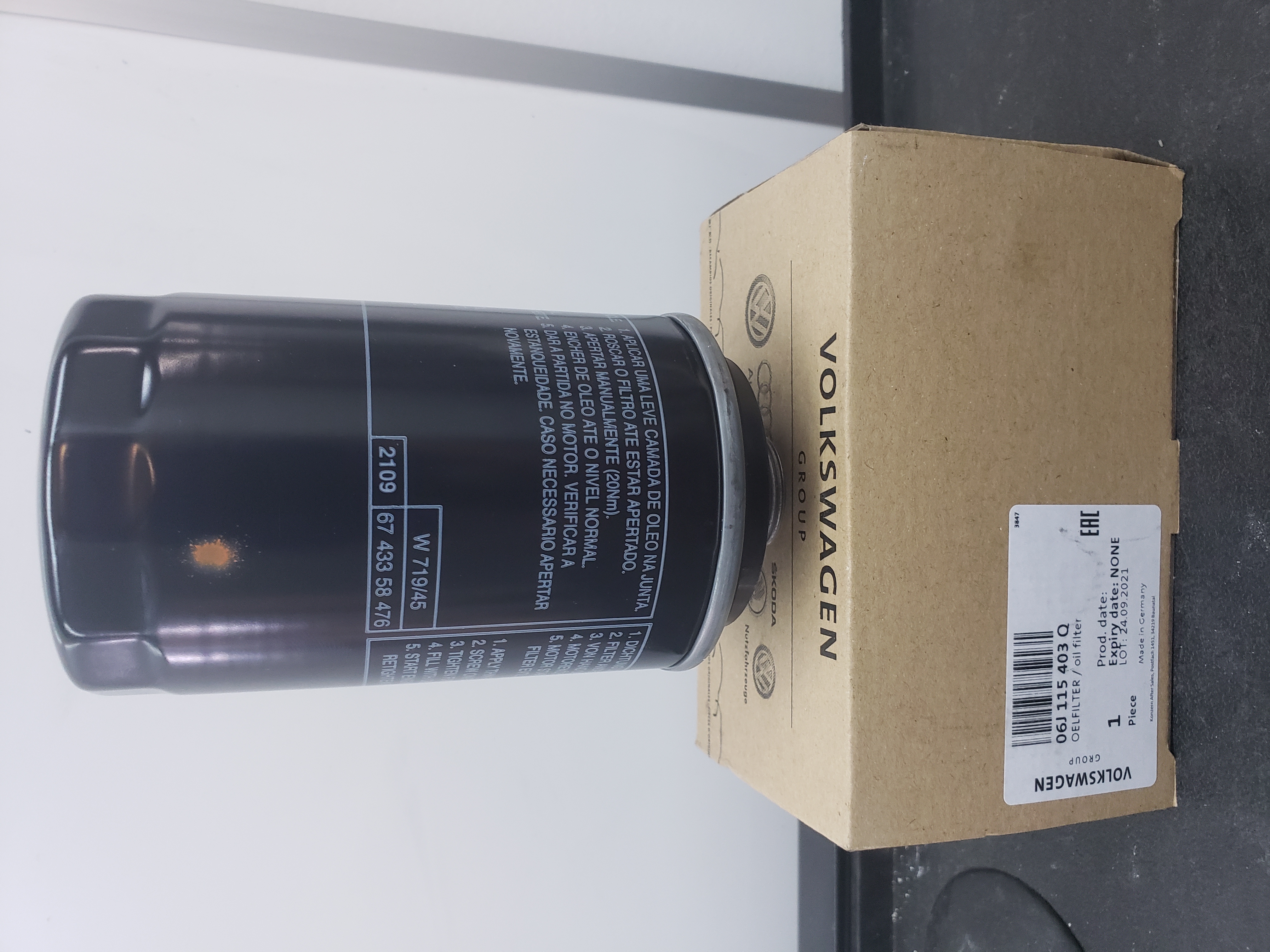 Oil Filter 06J-115-403-Q - View 23